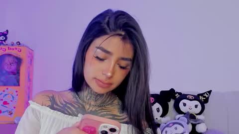 Alice  online show from October 2025 04:38:02 PM