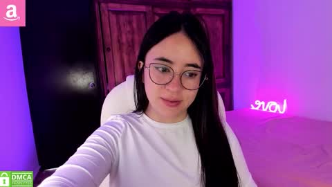 Snapshot of alicee_2 chatting on February 2026 05:31:01 PM Aliceee .. 97YP9VWGZHrefnav wishlist lists 1 online show from February 2026 05:31:01 PM