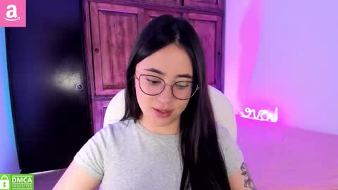 Snapshot of alicee_2 chatting on March 2026 05:30:02 PM Aliceee .. 97YP9VWGZHrefnav wishlist lists 1 online show from March 2026 05:30:02 PM