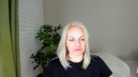 Alicee online show from February 2025 12:39:01 PM