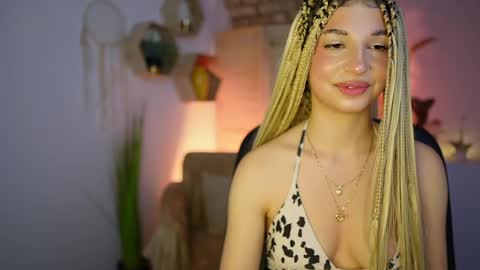 Alicee Kiss online show from January 2025 10:19:01 PM