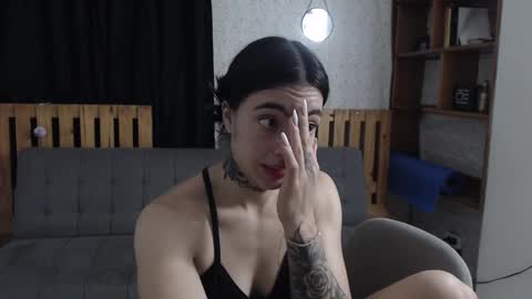 Snapshot of alicee_logan_ chatting on February 2025 03:44:01 AM alicee_logan_ online show from February 2025 03:44:01 AM