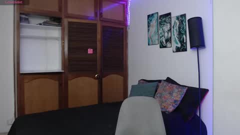 Snapshot of alicee_logan_ chatting on October 2025 01:57:01 AM alicee_logan_ online show from October 2025 01:57:01 AM