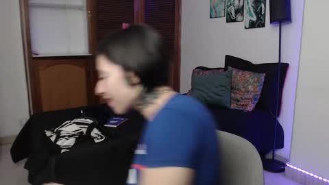 Snapshot of alicee_logan_ chatting on October 2025 01:58:02 AM alicee_logan_ online show from October 2025 01:58:02 AM