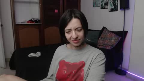 Snapshot of alicee_logan_ chatting on October 2025 02:33:01 AM alicee_logan_ online show from October 2025 02:33:01 AM