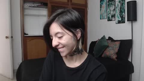 Snapshot of alicee_logan_ chatting on November 2025 01:44:02 PM alicee_logan_ online show from November 2025 01:44:02 PM