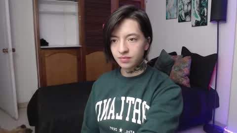 Snapshot of alicee_logan_ chatting on November 2025 01:40:01 AM alicee_logan_ online show from November 2025 01:40:01 AM