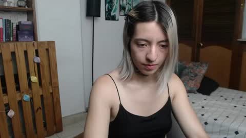 Snapshot of alicee_logan_ chatting on July 2026 04:19:01 AM alicee_logan_ online show from July 2026 04:19:01 AM