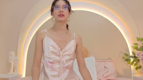 Snapshot of alicee_rodriguez chatting on November 2025 04:49:02 PM alice online show from November 2025 04:49:02 PM