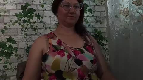 Snapshot of alicegaines chatting on May 2026 03:17:01 PM Alice online show from May 2026 03:17:01 PM