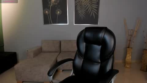 Alice online show from March 2025 03:02:02 AM