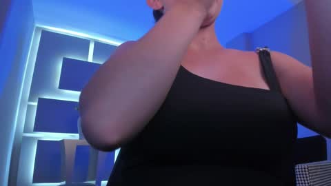 Alice online show from October 2025 07:11:02 PM