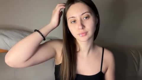 aliceinlustland online show from April 2026 04:42:02 PM