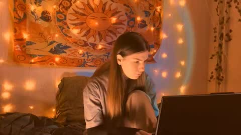 Alice online show from February 2026 05:22:01 AM