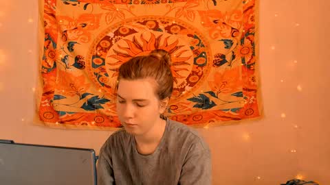 Alice online show from April 2026 05:06:01 AM