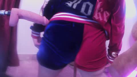 Snapshot of alicekingdom chatting on November 2025 01:52:01 AM Alicekingdom online show from November 2025 01:52:01 AM