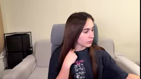 Snapshot of alicekollt chatting on February 2026 04:43:01 PM alicekollt online show from February 2026 04:43:01 PM