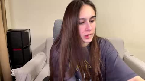 Snapshot of alicekollt chatting on March 2026 08:11:01 PM alicekollt online show from March 2026 08:11:01 PM