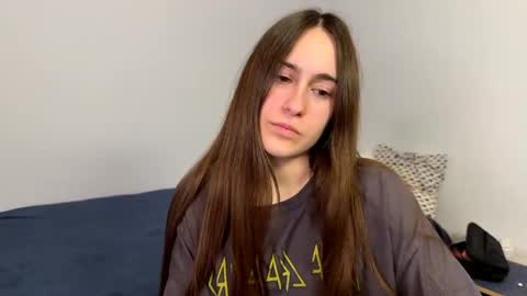 Snapshot of alicekollt chatting on April 2026 08:32:01 PM alicekollt online show from April 2026 08:32:01 PM