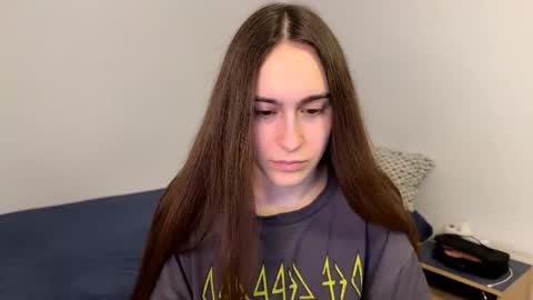 Snapshot of alicekollt chatting on April 2026 08:32:01 PM alicekollt online show from April 2026 08:32:01 PM