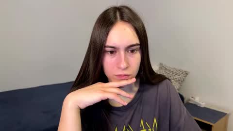 Snapshot of alicekollt chatting on May 2026 01:56:02 AM alicekollt online show from May 2026 01:56:02 AM