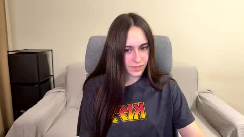 Snapshot of alicekollt chatting on June 2026 10:15:02 PM alicekollt online show from June 2026 10:15:02 PM
