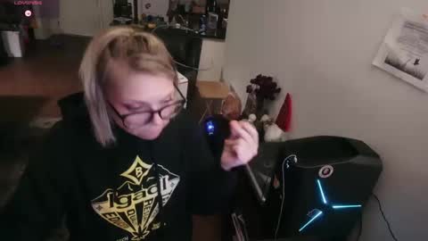 Alice Liddell online show from September 2025 02:33:01 AM