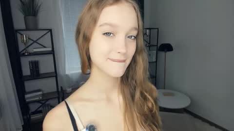 Snapshot of alicemelison chatting on November 2025 07:40:02 AM Serena online show from November 2025 07:40:02 AM