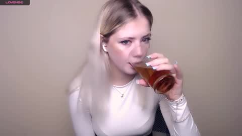 Alice online show from September 2025 06:24:02 AM