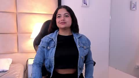 Snapshot of alicemorelli_ chatting on June 2026 09:29:01 AM Alice Morelli online show from June 2026 09:29:01 AM