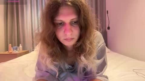 Snapshot of alicepinkhead chatting on February 2026 08:00:02 AM AlicePinkhead online show from February 2026 08:00:02 AM