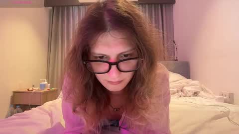 AlicePinkhead online show from April 2026 09:56:02 AM