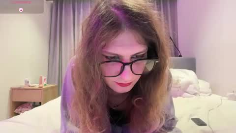 Snapshot of alicepinkhead chatting on June 2026 09:03:02 AM AlicePinkhead online show from June 2026 09:03:02 AM