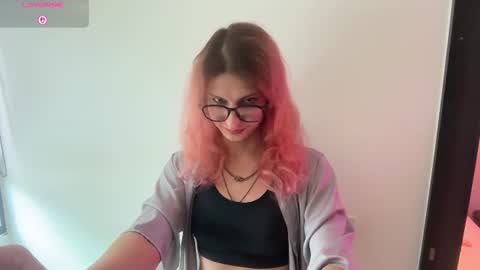 Snapshot of alicepinkhead chatting on July 2026 09:26:01 AM AlicePinkhead online show from July 2026 09:26:01 AM
