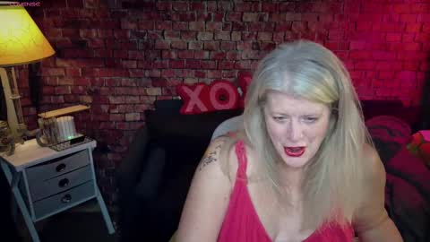 Alices Curiosity online show from February 2025 03:29:01 AM