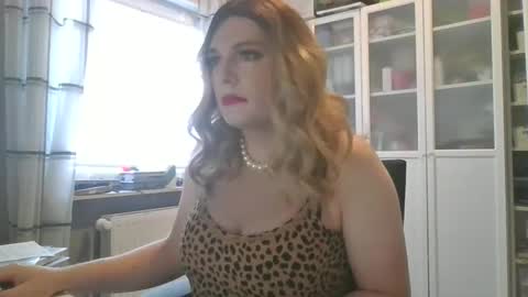 Alice online show from October 2025 08:33:01 AM