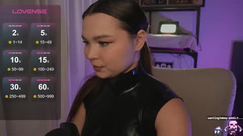 Alice online show from February 2025 09:23:01 PM