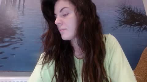 Snapshot of alicetailorrr chatting on October 2025 05:08:02 AM AliceTailorrr online show from October 2025 05:08:02 AM