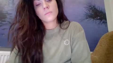 Snapshot of alicetailorrr chatting on November 2025 04:18:02 AM AliceTailorrr online show from November 2025 04:18:02 AM