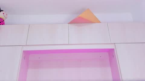 A L I C E  T H U N D E R online show from February 2025 03:27:02 PM