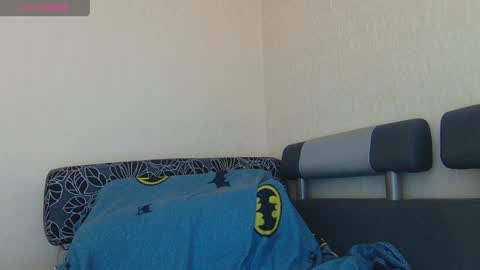 AliceWoolfy online show from April 2026 06:42:01 PM