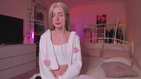 from wonderland online show from September 2025 03:45:01 PM