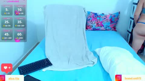 CATALINA Y ANDRES online show from March 2025 11:15:01 PM