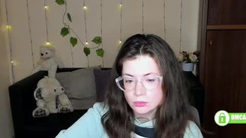 Alicia online show from February 2025 03:47:02 AM