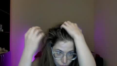 Alicia online show from March 2025 03:34:01 PM