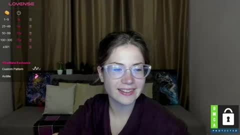 Alicia online show from October 2025 05:22:02 PM