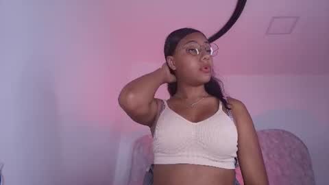 Snapshot of alicia_kyse chatting on June 2026 05:12:01 AM Alicia Kyse online show from June 2026 05:12:01 AM