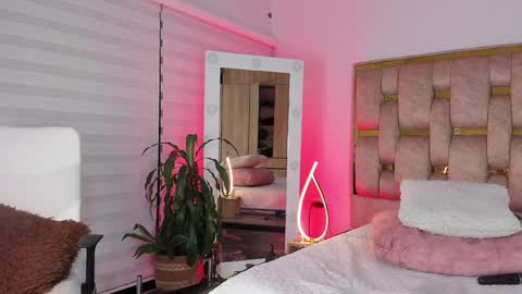 Alicia Lang online show from February 2025 12:29:01 AM