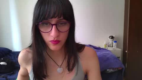 Snapshot of alicia_love29 chatting on February 2025 09:02:01 PM Alice online show from February 2025 09:02:01 PM