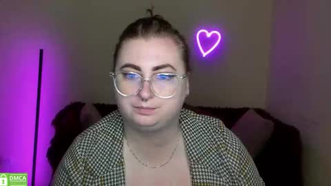 Alicia online show from September 2025 05:32:01 AM